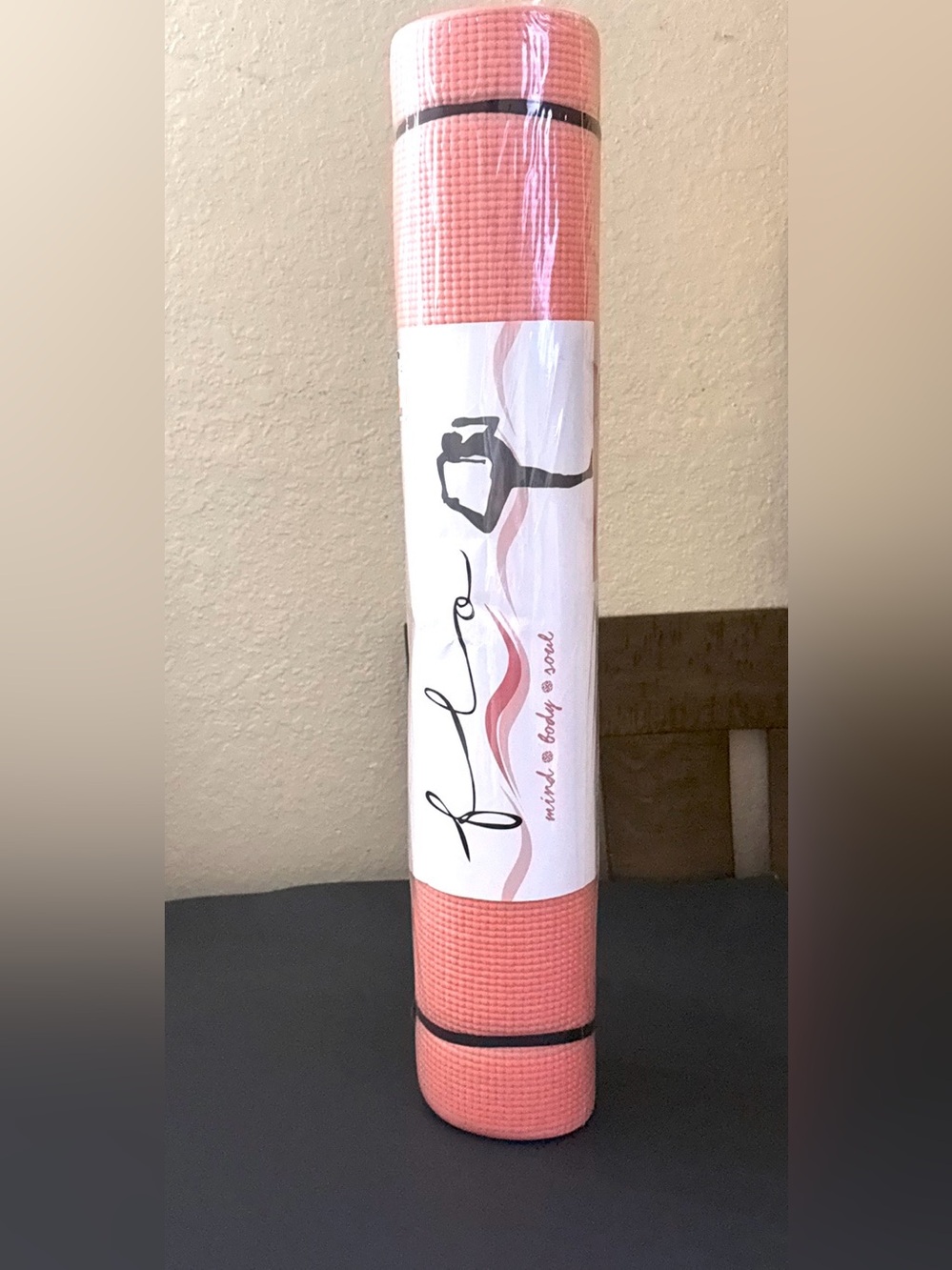 FLO Yoga Mat with rope- 6MM - Non-slip premium foa
